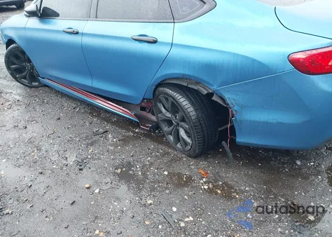 2015 Chrysler 200 Limited z USA, uszkodzony, nr VIN 1C3CCCAB4FN536519